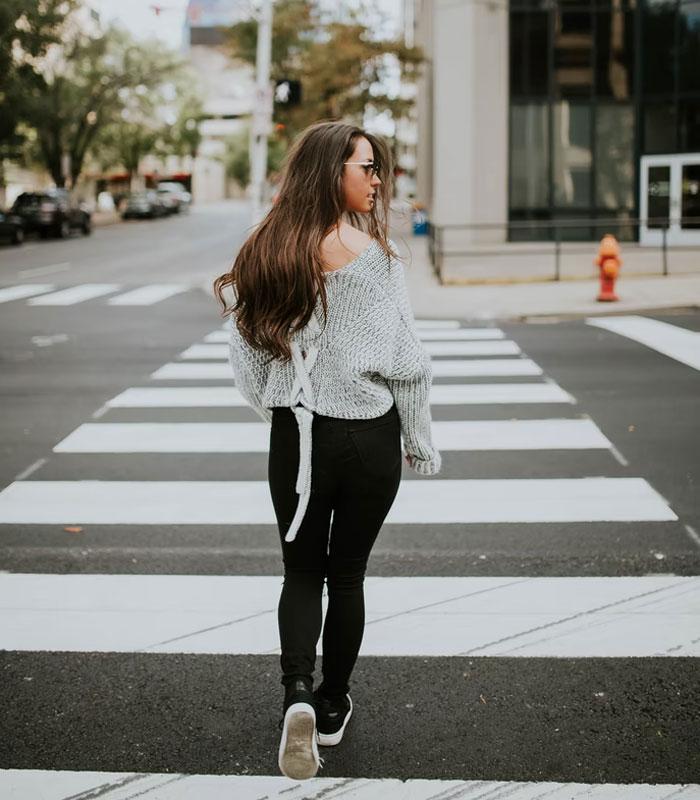 30 People Reveal The Most Spine-Chilling Messages They've Ever Received