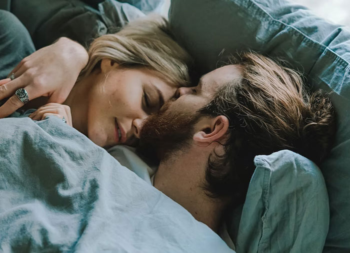 10 Personas comparten las cosas inexplicables más aterradoras que les sucedieron