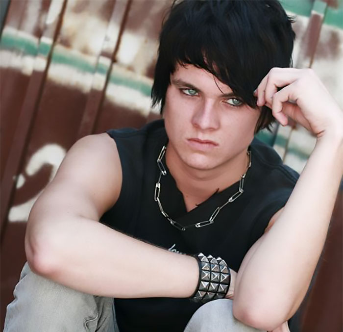 "It’s Not A Phase, Mom!": 30 People Are Sharing The Embarrassing Phases They Went Through As Teenagers