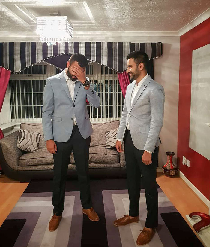 My Brother Bought Me An Outfit, 10 Mins Later, He Walked Into The Room Like This. He Likes Twinning