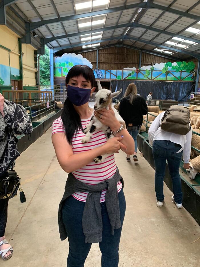 Había muchas de estas pequeñas bellezas corriendo por el lugar al que fuimos vacaciones 