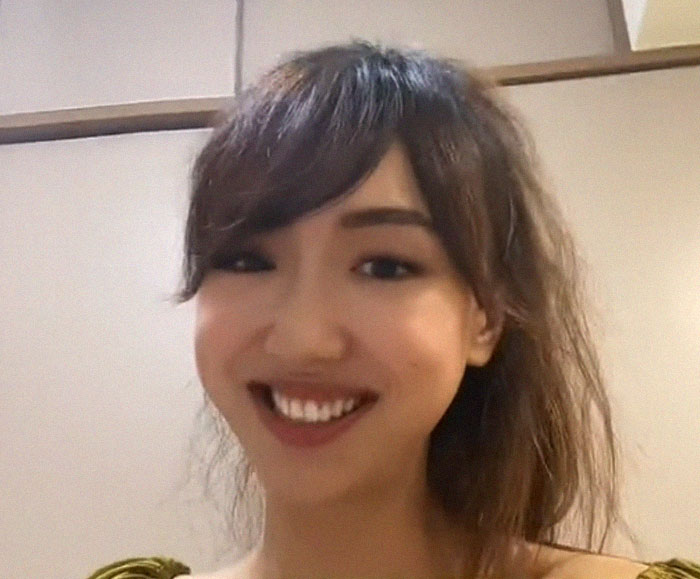 "That's Cheating": Woman Goes Viral For Exposing Chinese Influencers That Fake Being Rich So Well, You'd Never Realize It