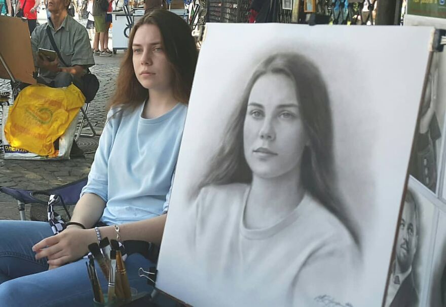 Russian Street Artist Draws Amazing Lifelike Portraits In Less Than An Hour(112 New Pics)