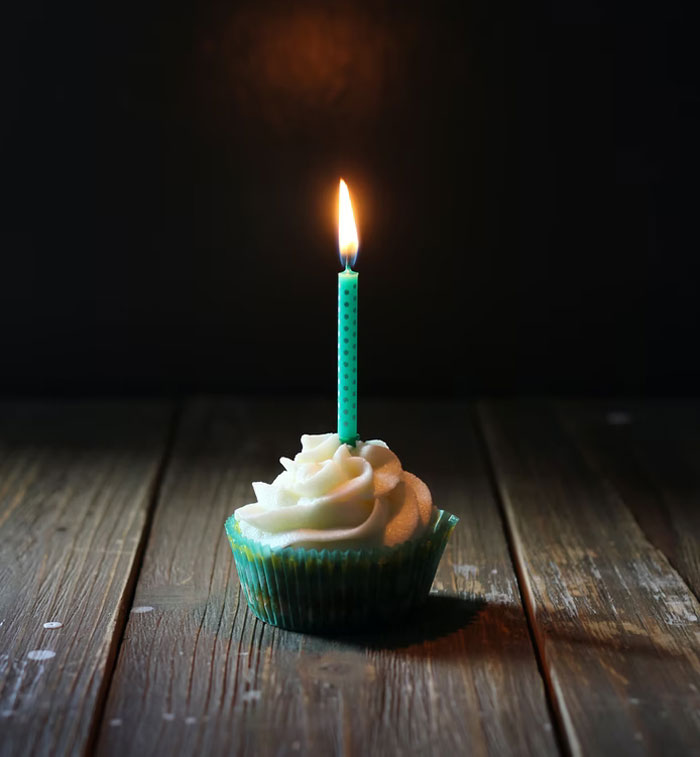 Estas 20 personas comparten el lado feo del “privilegio de las personas lindas”