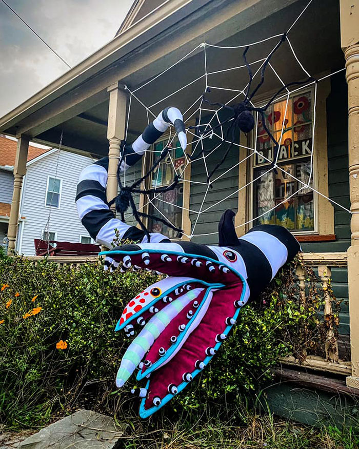 Anyone Else Have A Sandworm Infestation?