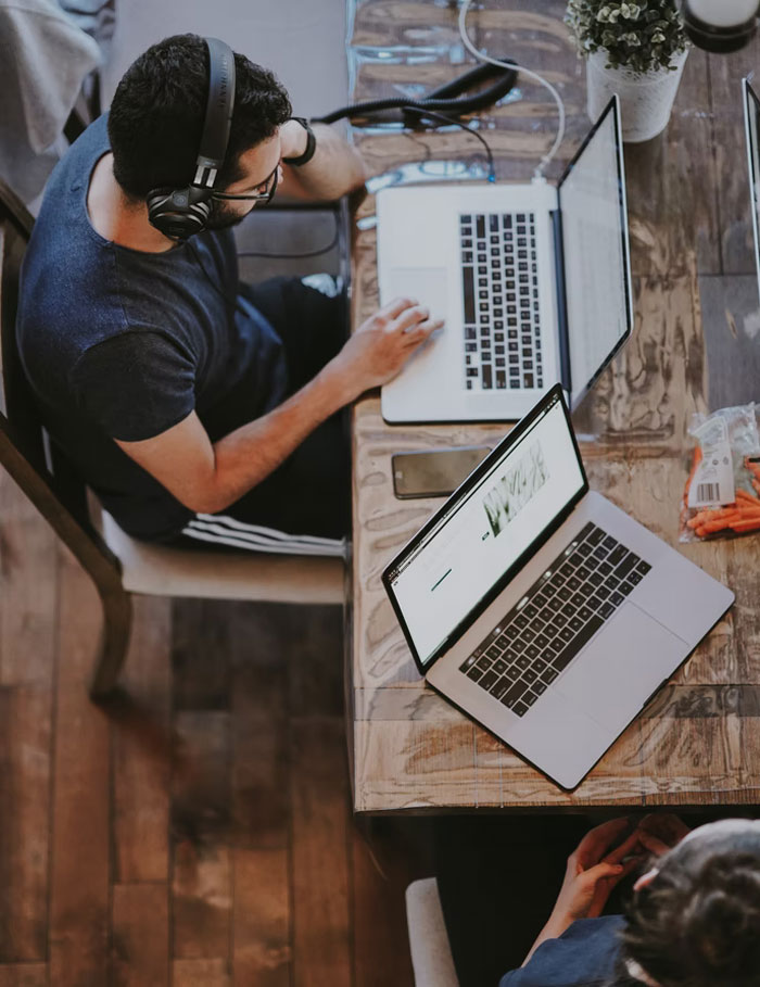 People Share 40 Stupid Questions They Got Asked For Real That Made Them Facepalm