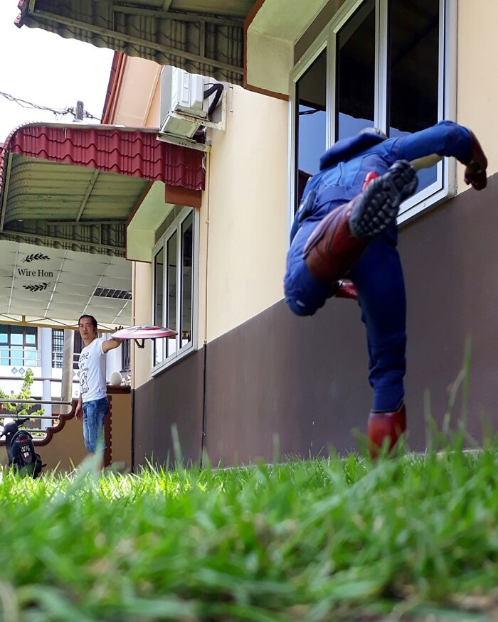 Superheroes-Photograph-Funny-Instagram