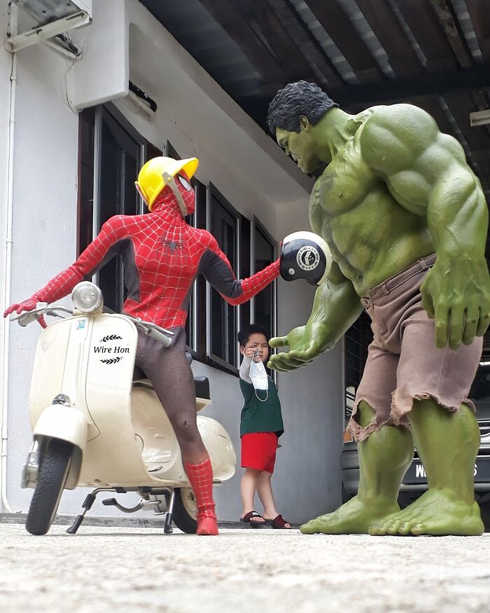 Superheroes-Photograph-Funny-Instagram