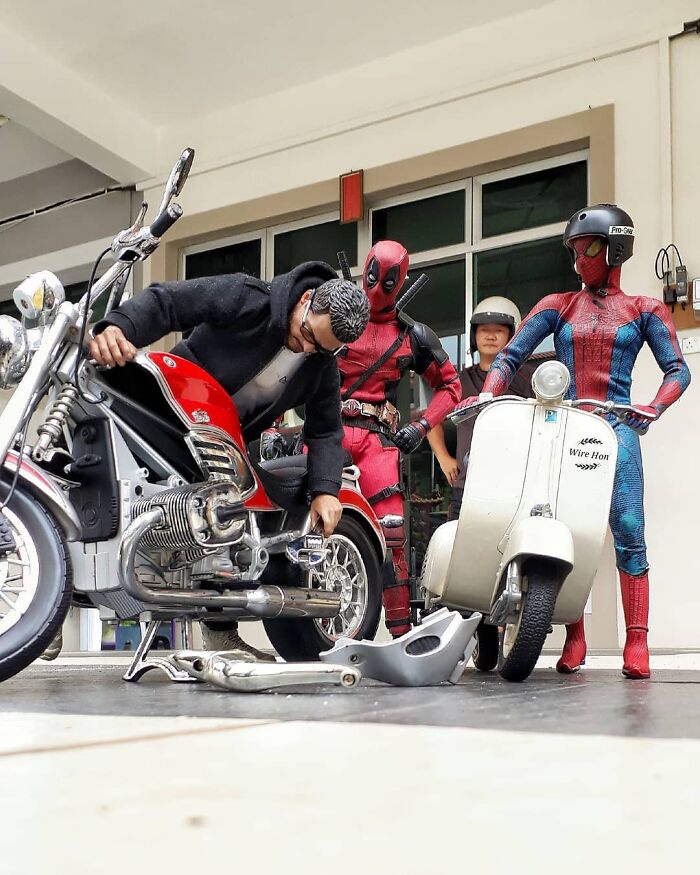 Superheroes-Photograph-Funny-Instagram