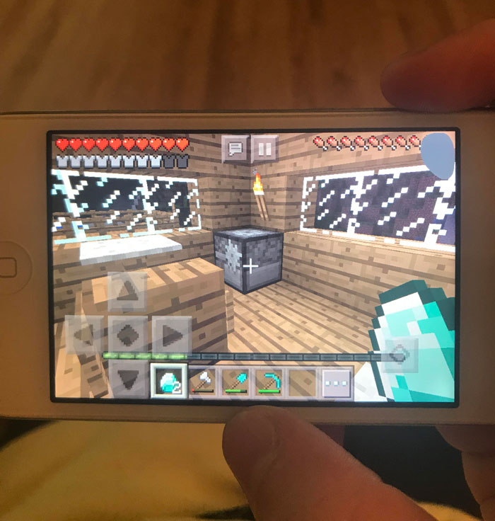 I Still Have A Stonecutter On My Old iPod Touch