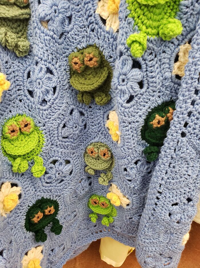 Frog Afghan I Found At Goodwill Last Week. Never Saw One, Thought It Was So Ugly Its Cute. It Came Home With Me For $5. Lol