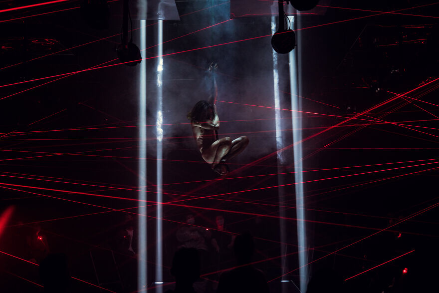 Artistic 30 Min Hanging Rope Dance Performance In Search Of Human Limits Artistic 30 Min Hanging Rope Dance Performance In Search Of Human Limits