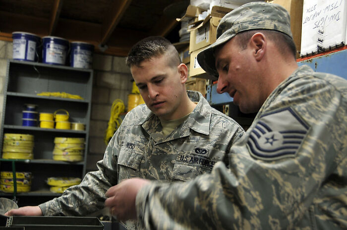 Someone Asked “What Are Some Men’s Issues That Are Overlooked?”, And 30 People Delivered