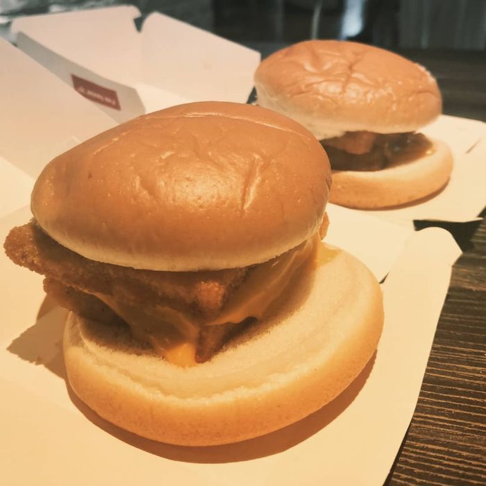 Customers Share Their Worst McDonald's Orders On This Instagram Account (40 Pics)