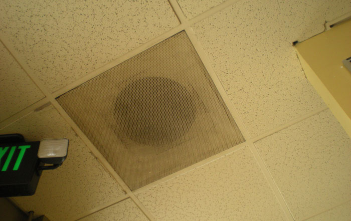 30 Folks In This Online Group Share How Their "Neighbors From Hell" Earned Their Name