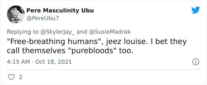 Restaurant Finds This Anti-Masker's 1-Star Review So Ridiculous That They Put It On A T-Shirt And People Are Loving It