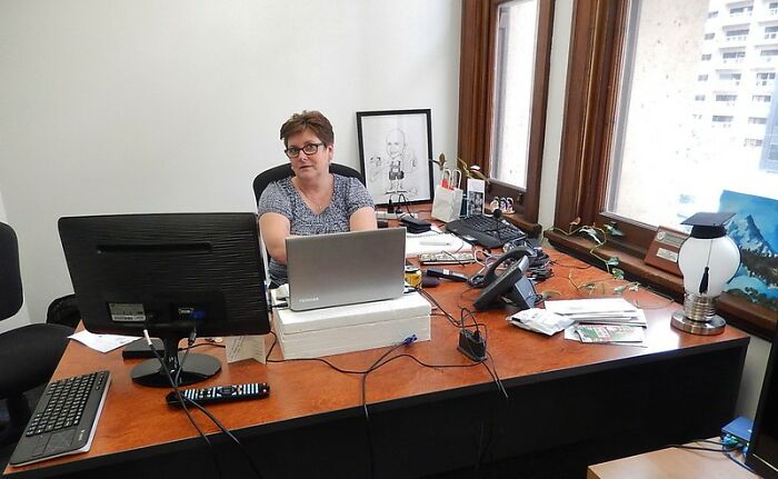 30 Instances When Folks In This Online Group Were So Fed Up, They Quit Their Job On The Spot