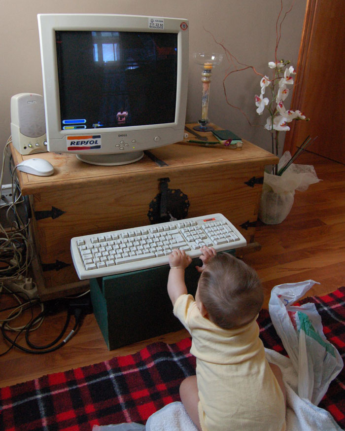 30 Folks In This Online Group Share How Their "Neighbors From Hell" Earned Their Name