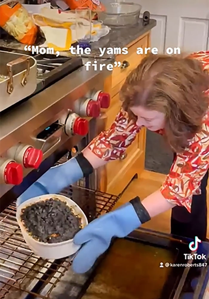 Thanksgiving-Fails-2021