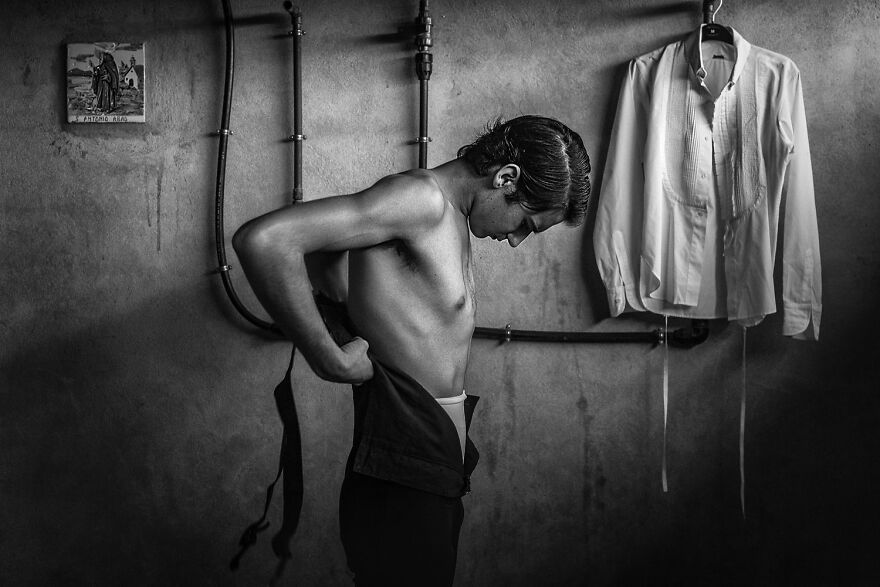 10 Photos That Won The Independent Photographer&rsquo;s Contest In &ldquo;People Photography&rdquo;