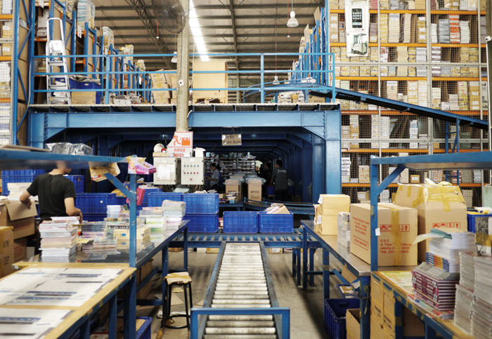 30 Jobs People Actually Do That You Might Not Have Thought Of, As Shared By Folks In This Online Group