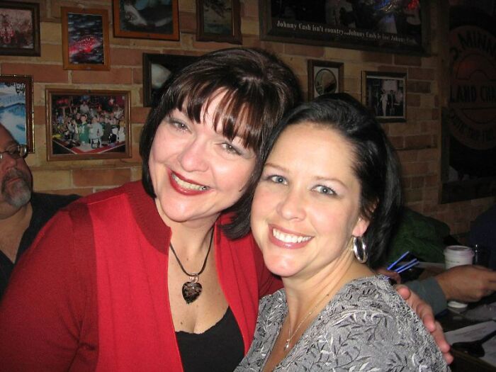 25 Ejemplos de positivismo tóxico expuesto por mujeres en este grupo online