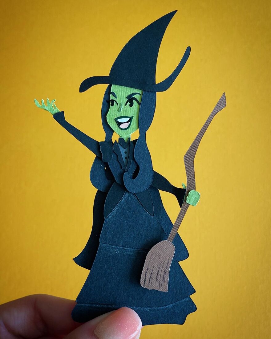 E - Elphaba