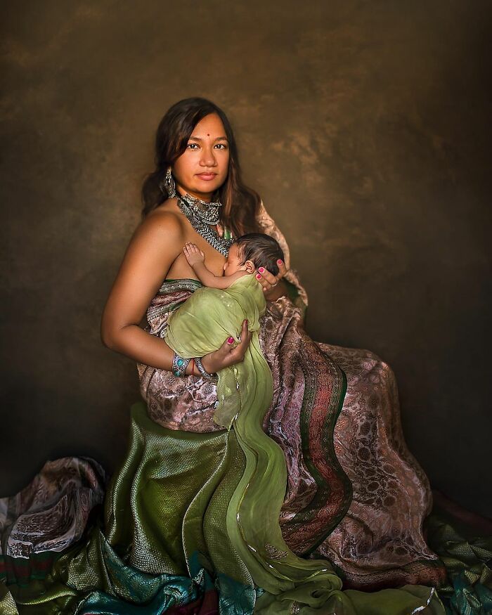 I Asked These Mothers If I Could Photograph Them, And Here's What I Captured (25 Pics)