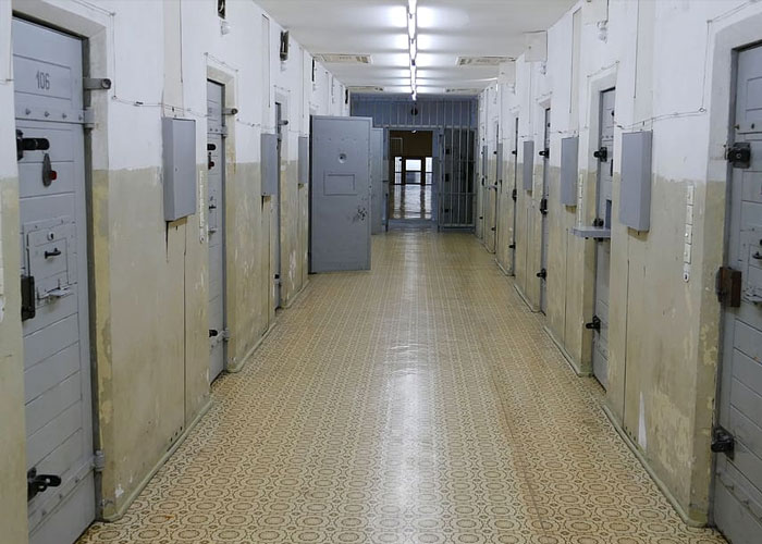 30 People Reveal Scams They Still Can't Believe They Bought