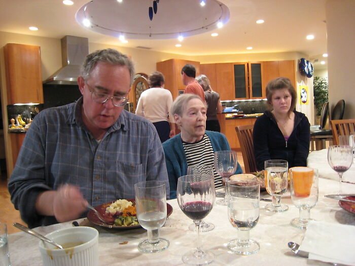 People In This Online Group Share What Things Their Family Members Had The Courage To Do At Their Thanksgiving Gathering (30 Stories)