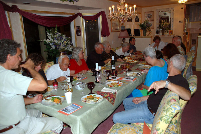 People In This Online Group Share What Things Their Family Members Had The Courage To Do At Their Thanksgiving Gathering (30 Stories)