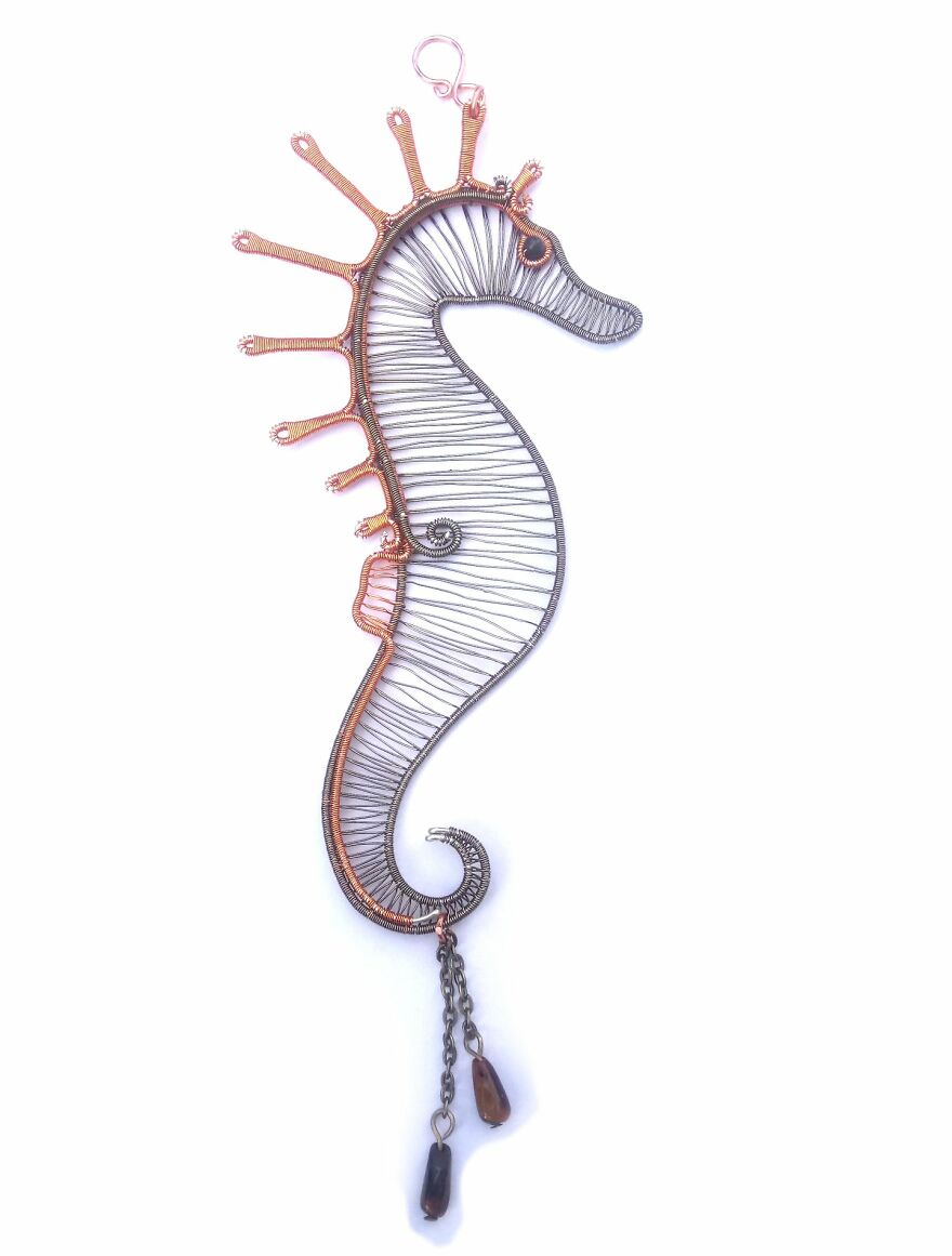 I Create Amazing Items From Wire.