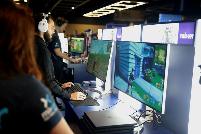 30 Millennial Trends Gen Zers In This Online Group Are Sick And Tired Of