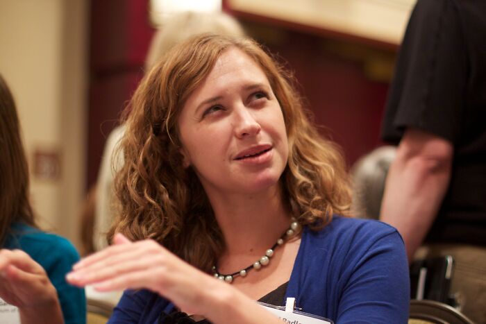 20 Señales sutiles de que alguien es en realidad bastante inteligente