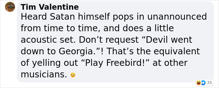 Restaurant Finds This Anti-Masker's 1-Star Review So Ridiculous That They Put It On A T-Shirt And People Are Loving It