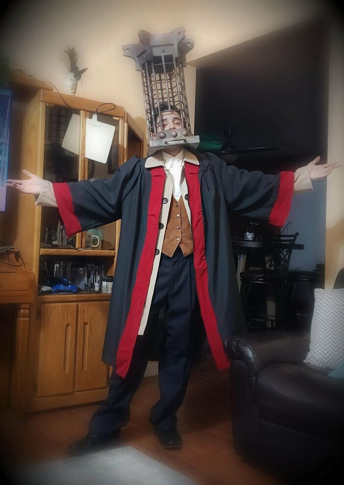 You Wanted To See It, So Here's My Full Micolash Costume For Halloween!