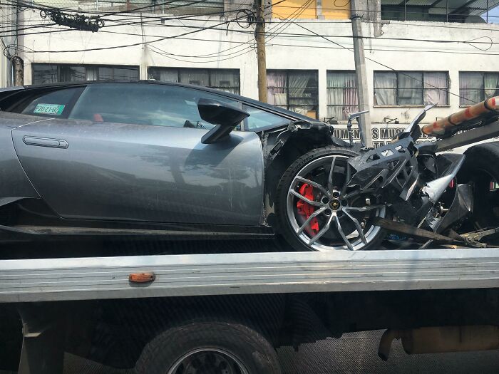 Wrecked Lambo In Mexico City