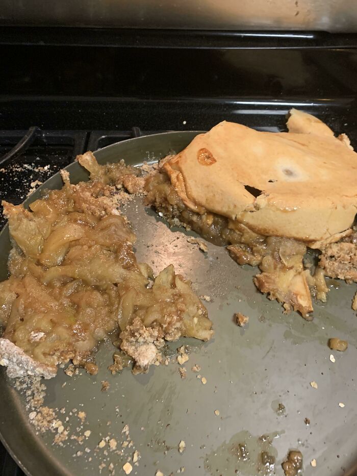 Stayed Up Until 4 Am Baking My First Fully From Scratch Apple Pie For Thanksgiving. Stayed Up Until 4:30 Am Having A Breakdown Over Dropping It