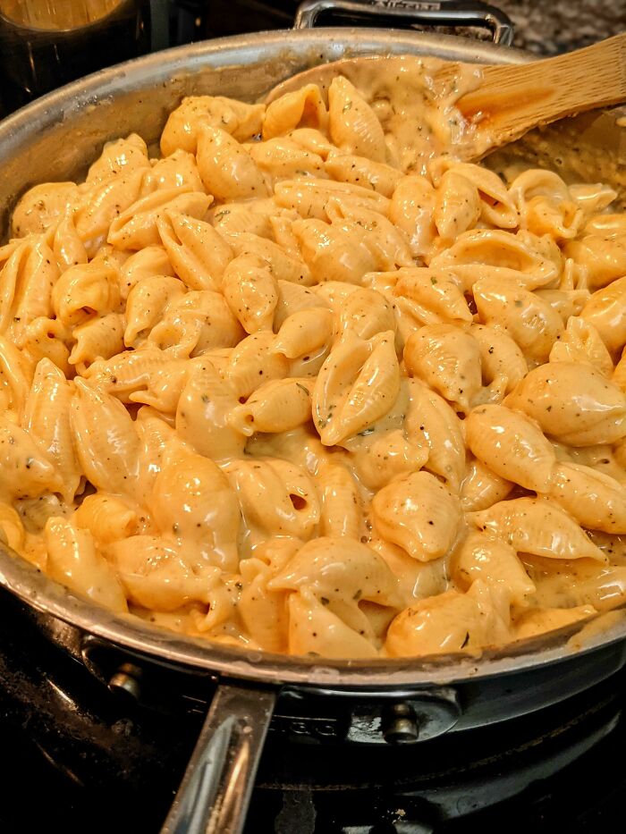 Homemade Stove Top Truffle Mac N Cheese