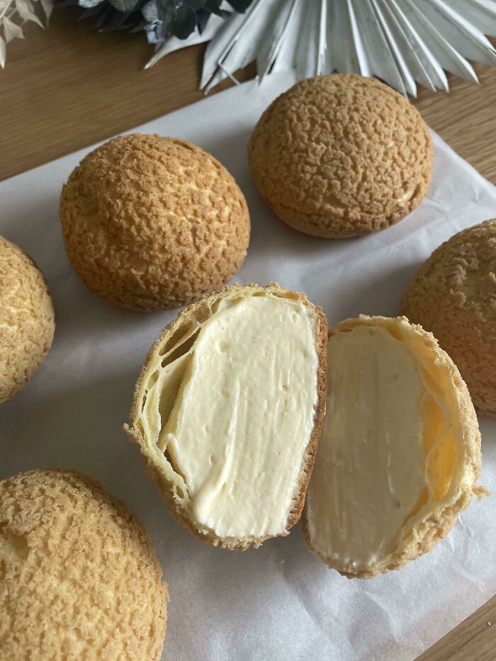 Choux Au Craquelin (Vanilla Bean Cream Puffs)