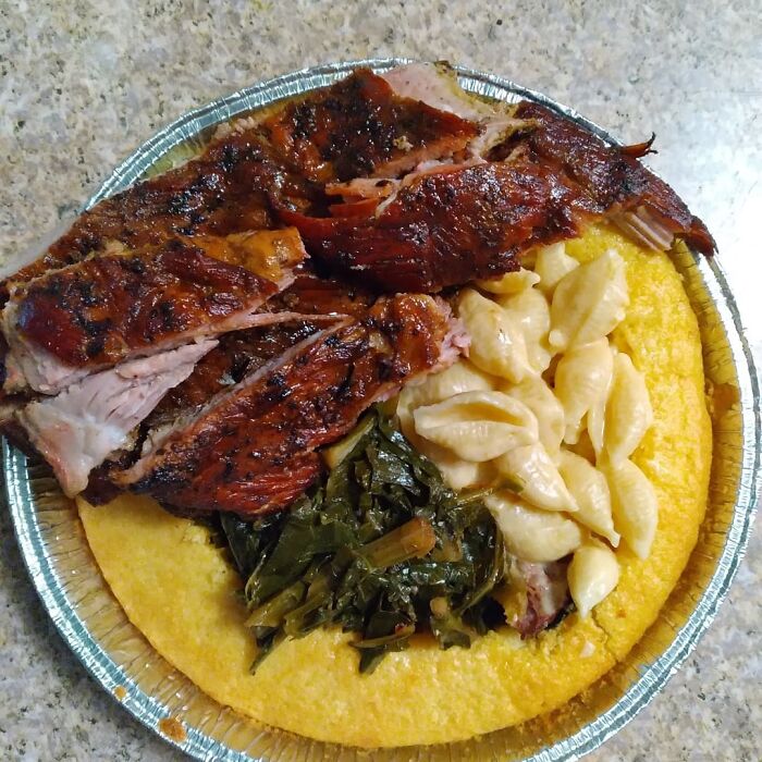Cornbread Bowls BBQ Ribs Greens & Shells&cheese...