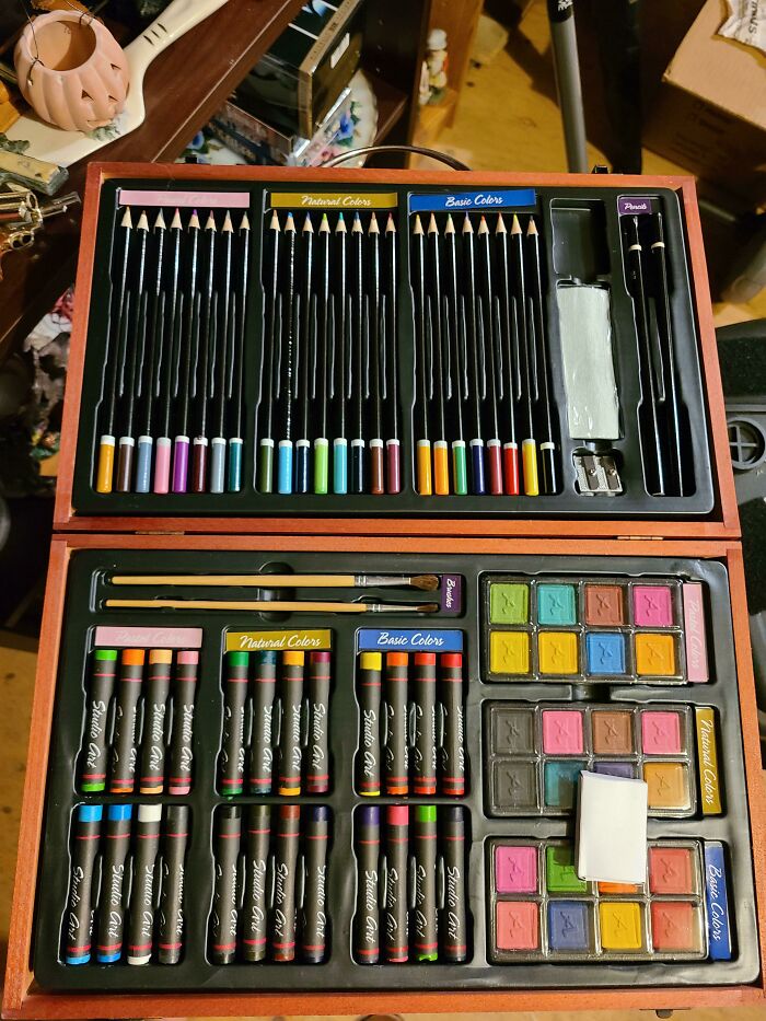 Found A Completely Unused Art Set