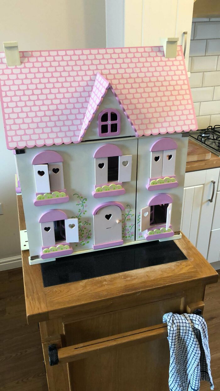 I Was Just At The Recycling Centre And A Bloke Was About To Put This In The Scrap Wood Skip!