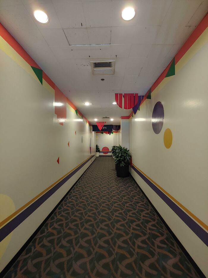 Weekend Special - Crown Center Mall, Kansas City, Mo