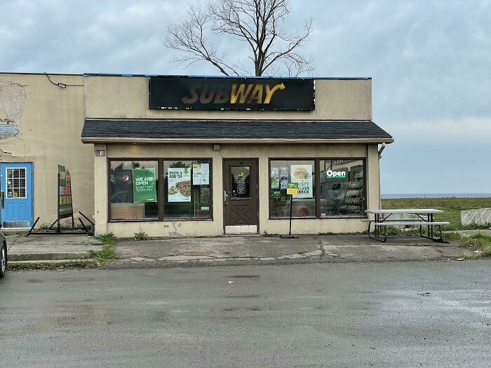 My Town Is Mostly Upper Class But This Is Our Subway. Absolutely Brutal