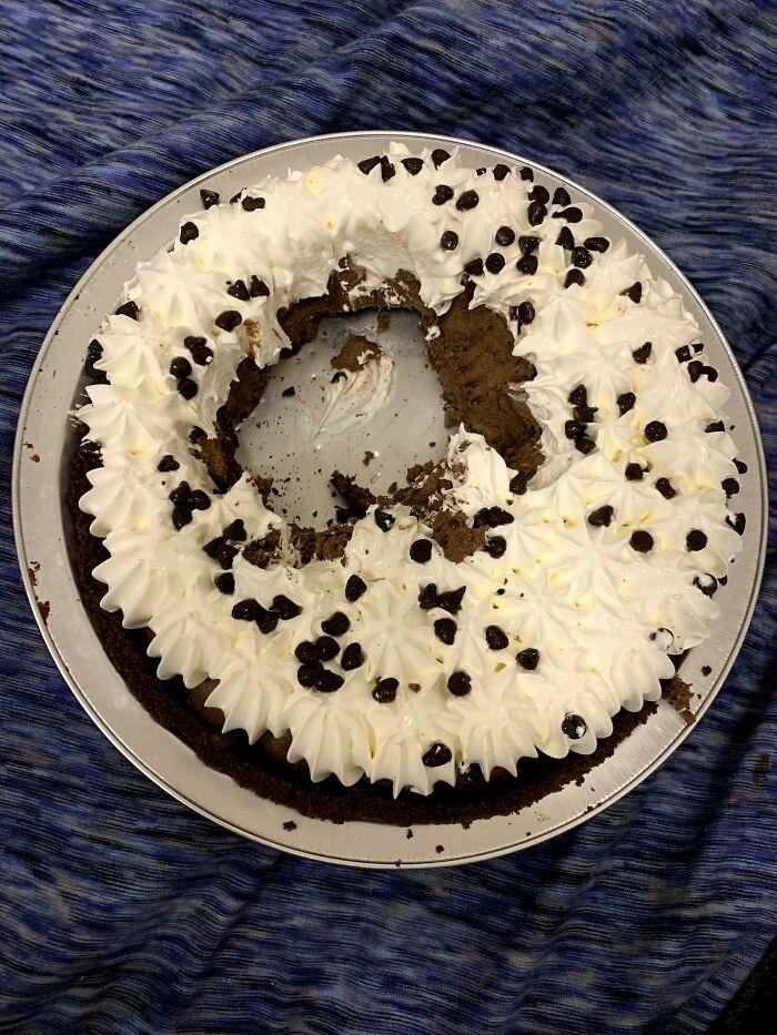 How My Boyfriend Eats Pie