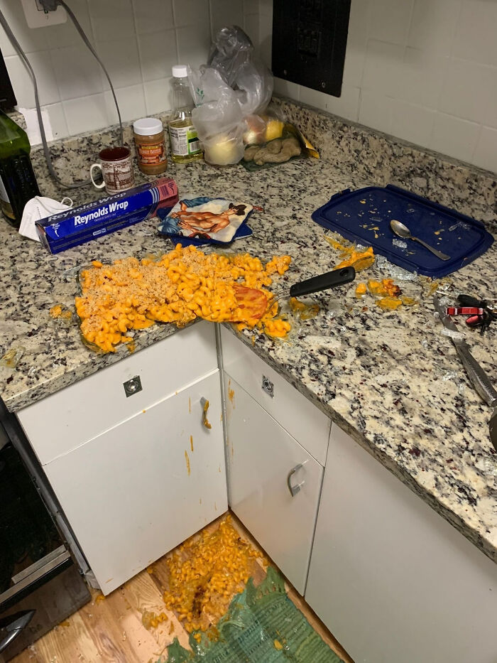 Found Out I Had Covid Right Before A Friendsgiving. Was Gonna Treat Myself To The Mac And Cheese I Had Made, But Put The Dish On A Burner I Didn't Know Was On