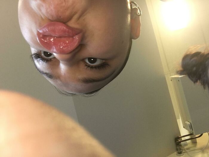 Hello To The Person Who Stole My Phone And Took A Malicious Amount Of Photo’s Of Your Face. Let’s See What Reddit Thinks Of You