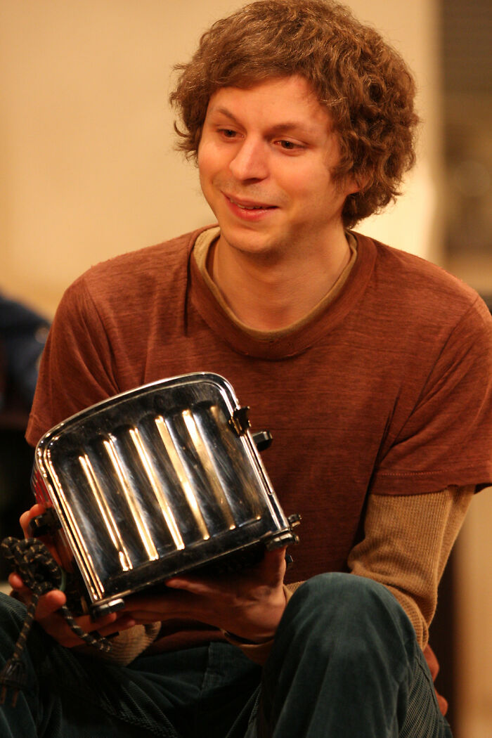 30 Actors Who've Made A Career Off Of Playing The Same Person Over And Over, As Pointed Out By Folks In This Online Group