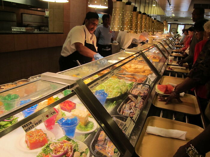 People In This Online Group Share What Things Their Family Members Had The Courage To Do At Their Thanksgiving Gathering (30 Stories)